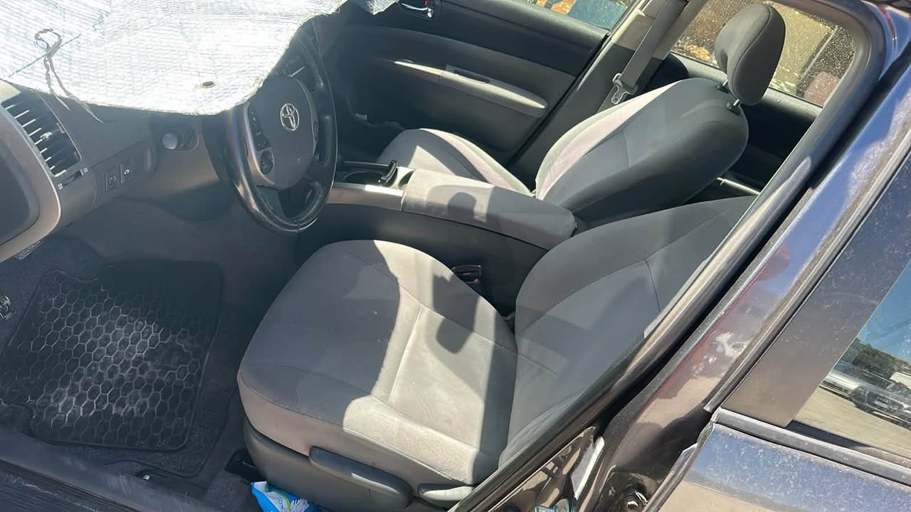 Toyota Prius 4